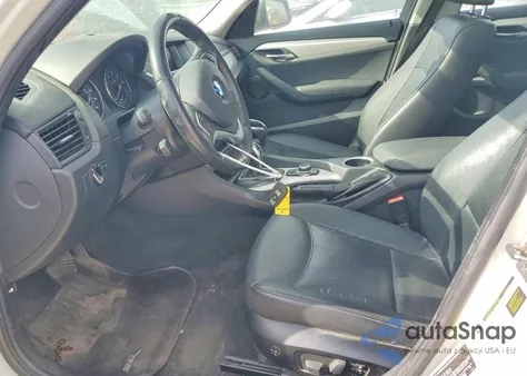 2014 BMW X1 xDrive28I z USA, uszkodzony, nr VIN WBAVL1C51EVR94739